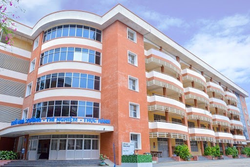 Trường Đại học Ti&ecirc;̀n Giang